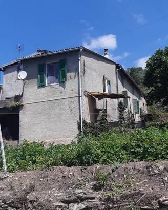 Rustico / Casale di 100 m² con 4 locali a Pieve di