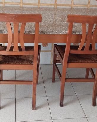 Tavolo e sedie