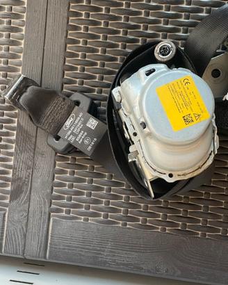 Cinture sicurezza posteriori Ford fiesta