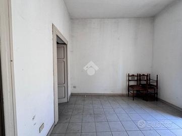 2 LOCALI A VILLA CASTELLI