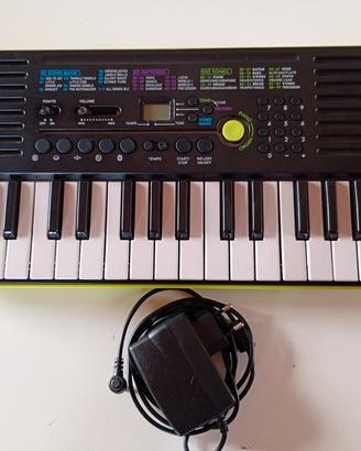 Pianola Casio SA-46 con alimentatore - Funzionante