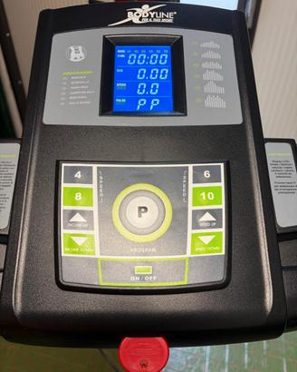 tapis roulant elettrico ben tenuto e step