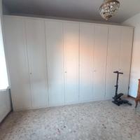 Armadio in legno 8 ante