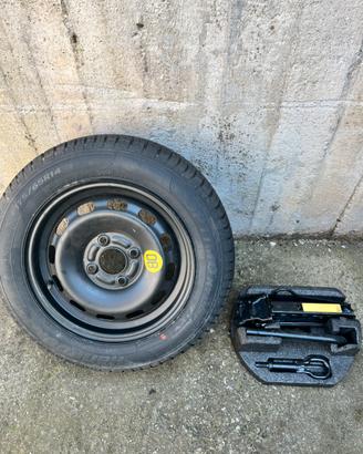 Ruota di scorta nuova Ford Fiesta 14 con crick
