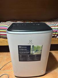 Electrolux EXP26U338CW Condizionatore portatile