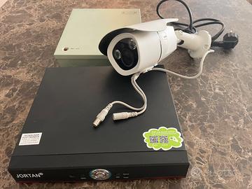 Kit 8 Telecamere  AHD led Array DVR alimentatore