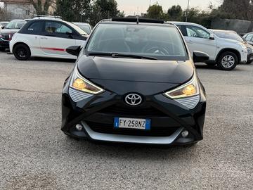 Toyota Aygo Connect 1.0 VVT-i 72 CV 5 porte x-wave