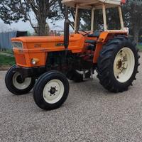 Trattore fiat 850 super
