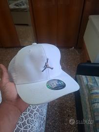 cappello/cappellino 