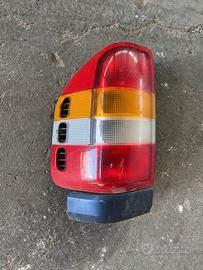 STOP POSTERIORE OPEL FRONTERA