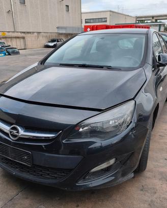Opel Astra J 1.4 Benzina 2012 A14NEL PER RICMABI