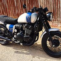 Triumph scrambler cafe legend thunderbird