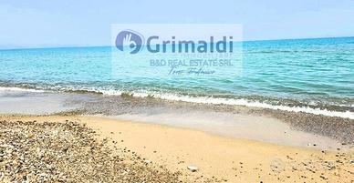Villa bifamiliare Campofelice di Roccella