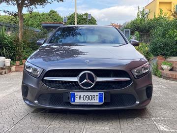 Mercedes-benz A 180 d Automatic Premium (85kw)