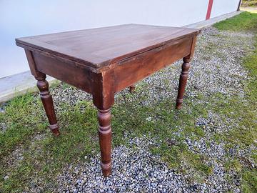 Tavolo antico a libro allungabile