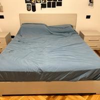 Letto matrimoniale con contenitore