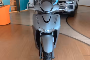HONDA SH 125 abs sport Carbon Silver