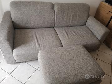 divano letto con pouf 