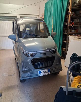 macchina elettrica senza patente anziani disabili