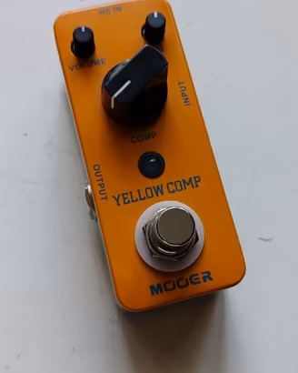 Pedale per chitarra compressore