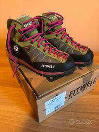 Scarponi trekking montagna