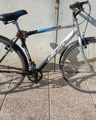 BICICLETTA 28""
