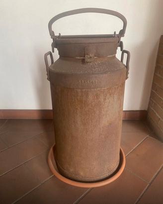 Bidone del latte