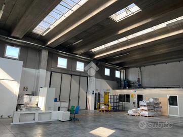 CAPANNONE A SAN GIOVANNI LUPATOTO