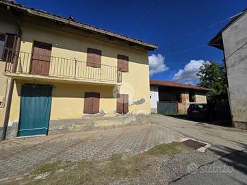 CASA SEMINDIPENDENTE A FERRERE