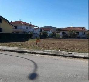 Terreno edificabile 663mq
