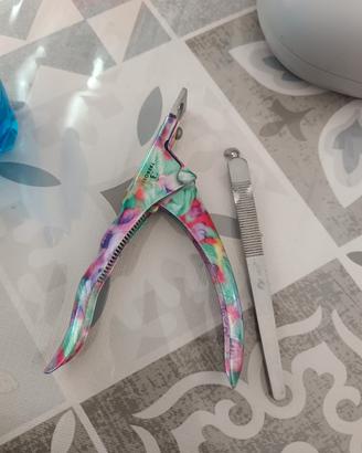 tagliaunghie trebosi e spingicuticole