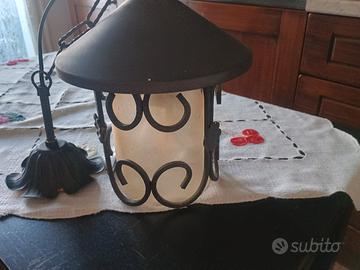 lampadario in ferro ad una luce