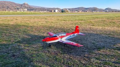 Aereomodello a scoppio Pilatus PC 7