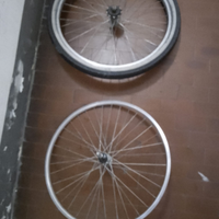 Cerchi 1 MTB 26' ed uno da 57-559 26x2,125completo