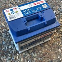 Batteria auto Bosch 12V 44ah - S4001