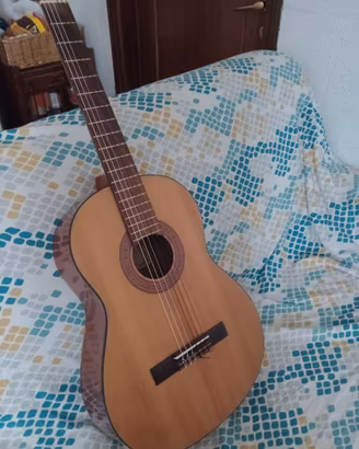 Chitarra classica d'epoca "Concertist"