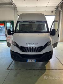 Iveco daily 35 180 automatico 3.0 Iva compresa