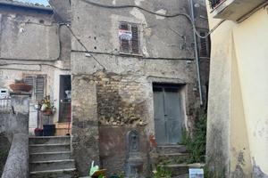 2 LOCALI A PALIANO