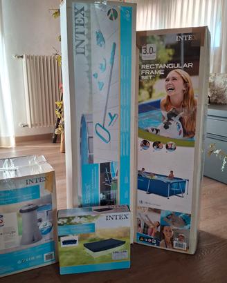 Piscina completa di accessori 3x2