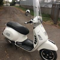 Vespa 300 GT S