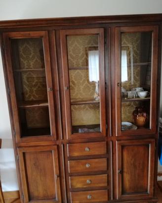 vetrina in legno antica 