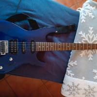 Chitarra elettrica Ibanez, amplificatore, custodia