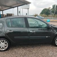Ricambi Renault Clio 3a serie 1.2 le Iene