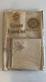 Tovaglia ricamo fiornetino