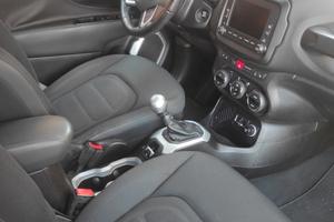 automobile jeep Renegade con pochi km.