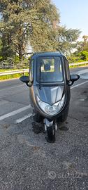 Triciclo scooter elettricco cabinato UFO Magnum 