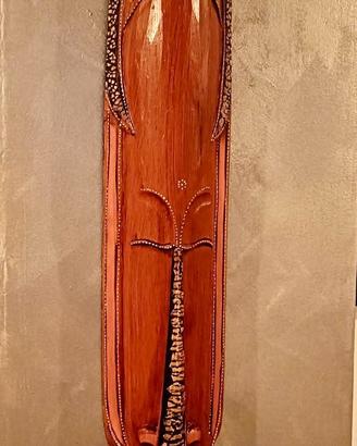 maschere africane in legno intagliato 