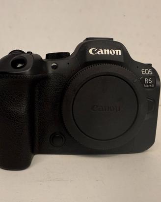 Canon EOS R6 mark II COME NUOVA