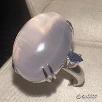 ANELLO IN ORO 18kt. CON ZAFFIRI E QUARZO CABOCHON