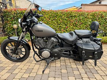 Yamaha XV 950 (nota anche come Yamaha Bolt)